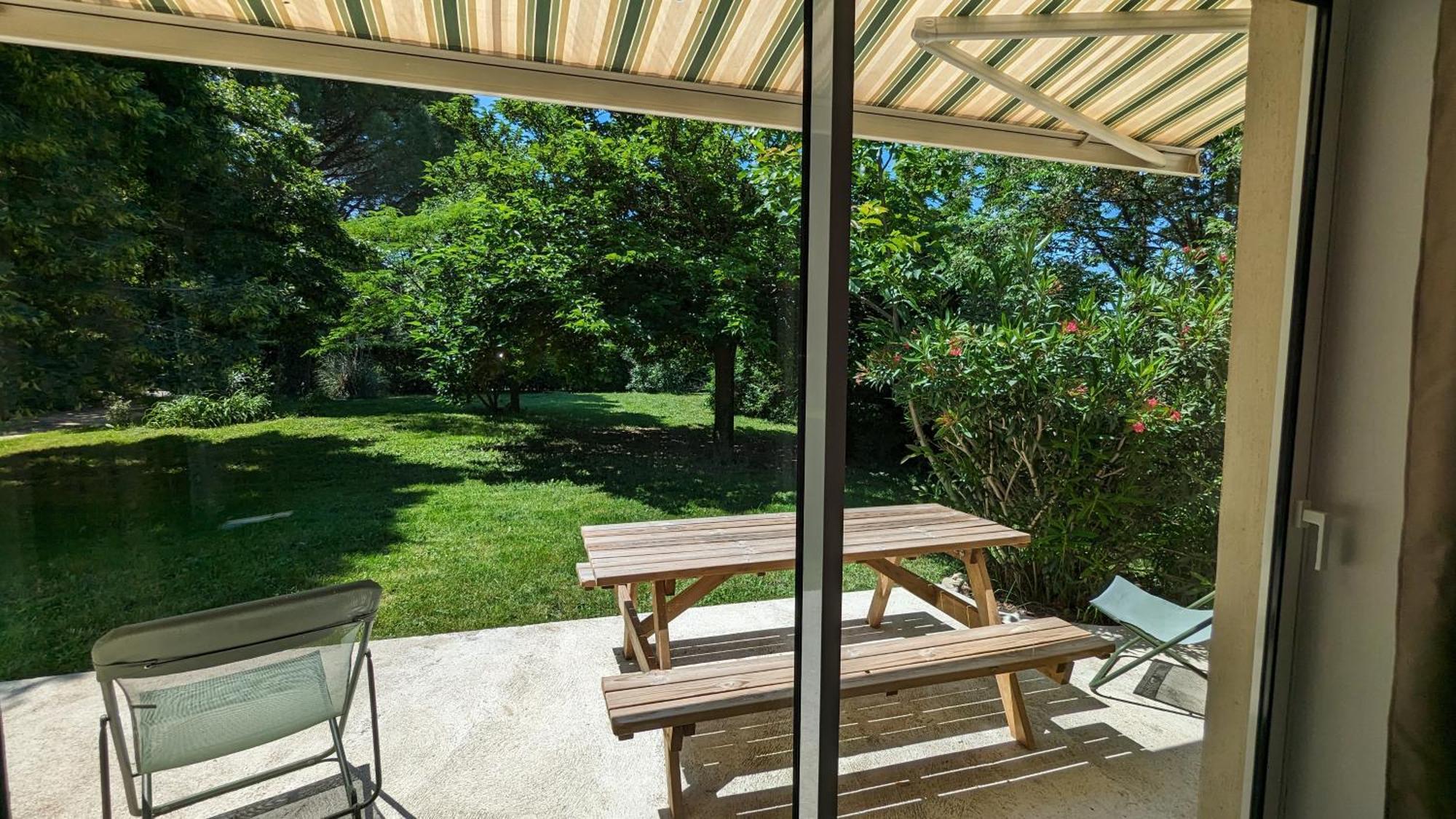 Rez-De-Jardin Independant Dans Ferme Maraichere Bio Avec Grand Jardin Privatif Clos Et Arbore 克雷斯 外观 照片